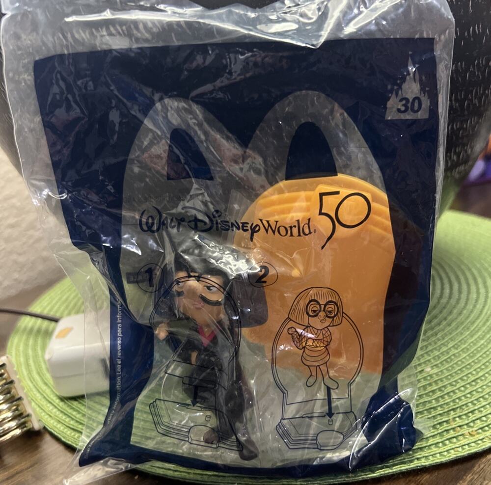 #30 EDNA MODE 2021 McDONALD'S Disney's 50th Anniversary Disney Happy Meal